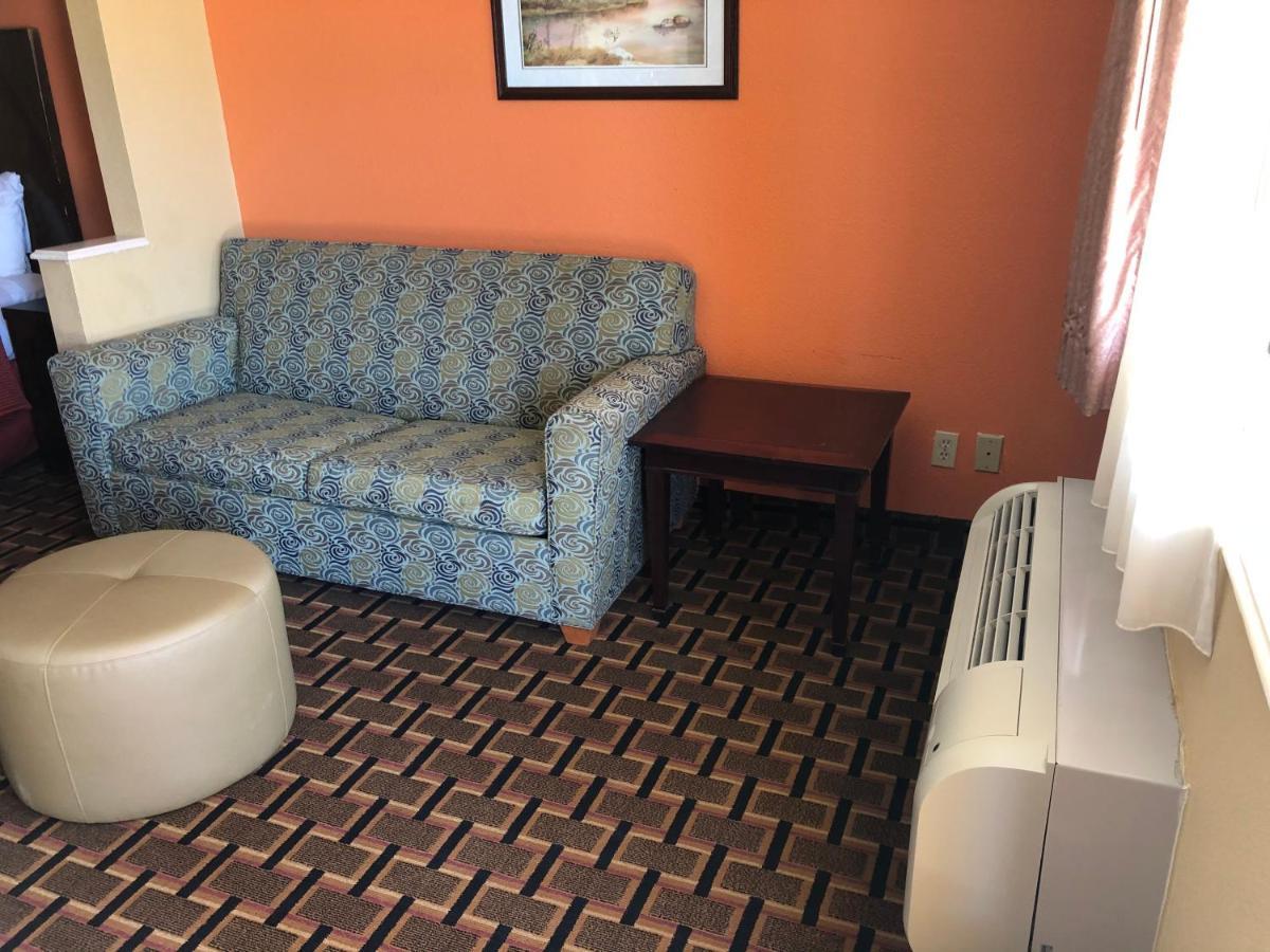 La Grange Executive Inn And Suites Exteriér fotografie
