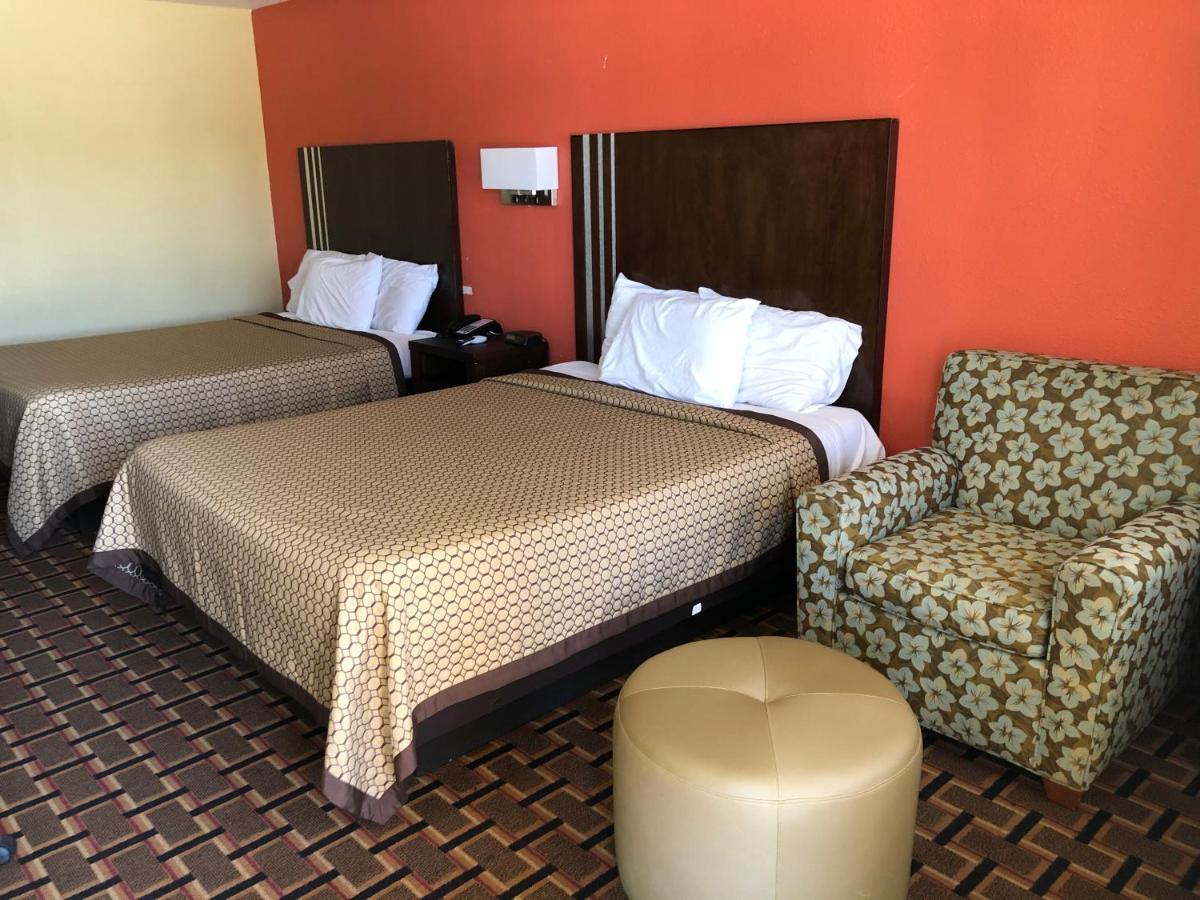 La Grange Executive Inn And Suites Exteriér fotografie